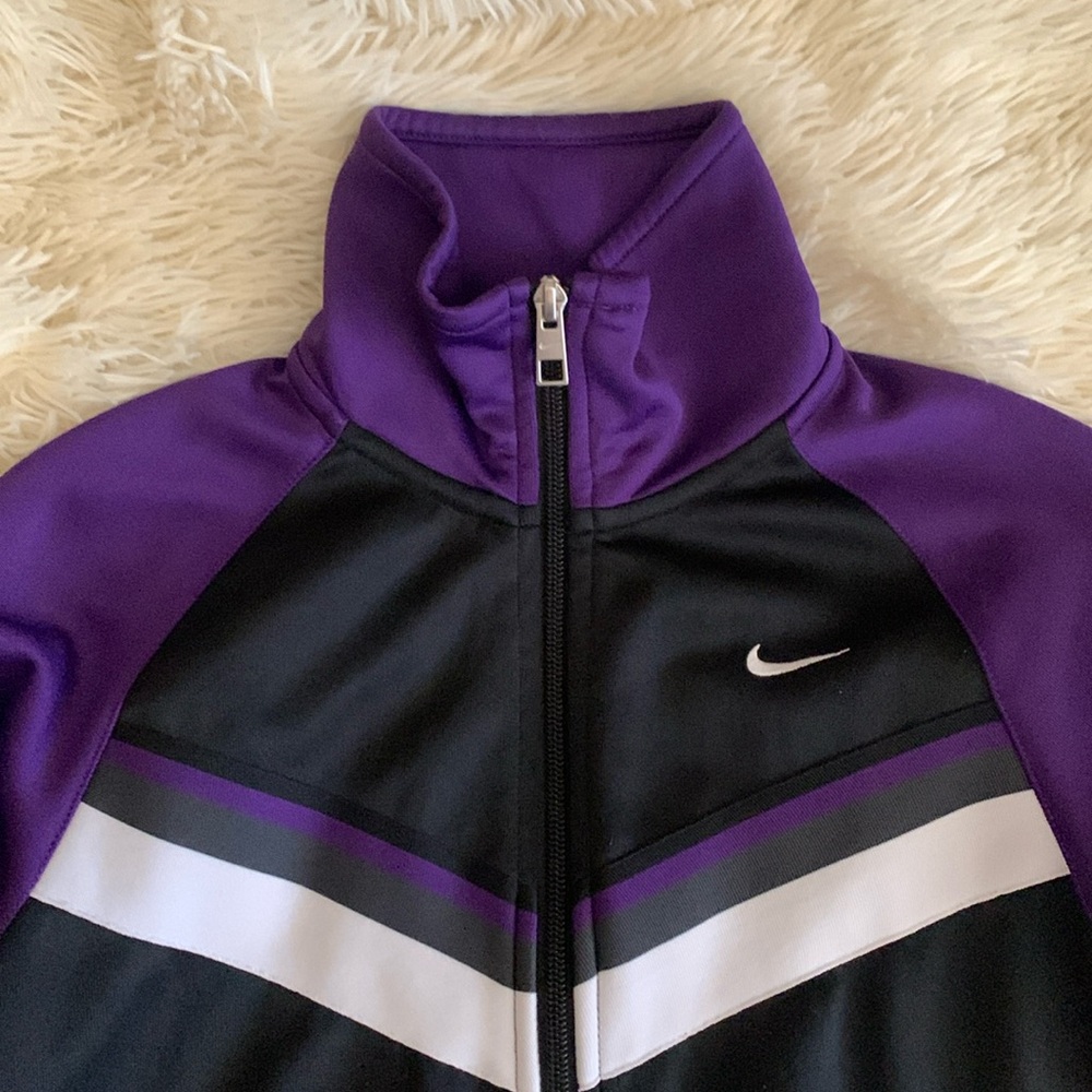 Nike Running Jacket - Picture 2 of 4